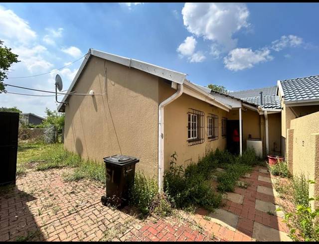 4 BEDROOM HOUSE FOR SALE IN STRUBENVALE